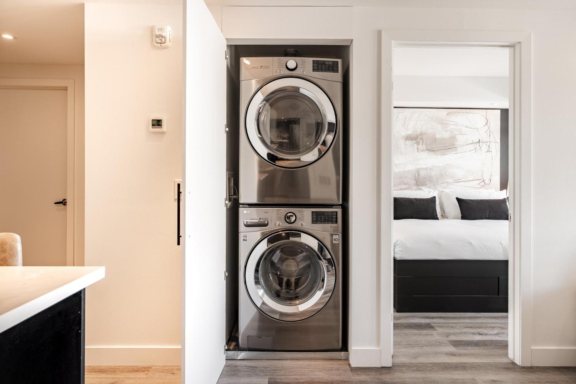 אוטווה Westview Luxury Suites מראה חיצוני תמונה